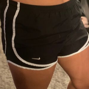 NIKE RUNNING SHORTS🦋